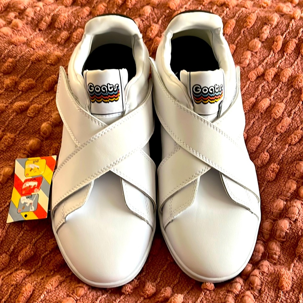 Goats crisscross leather sneakers